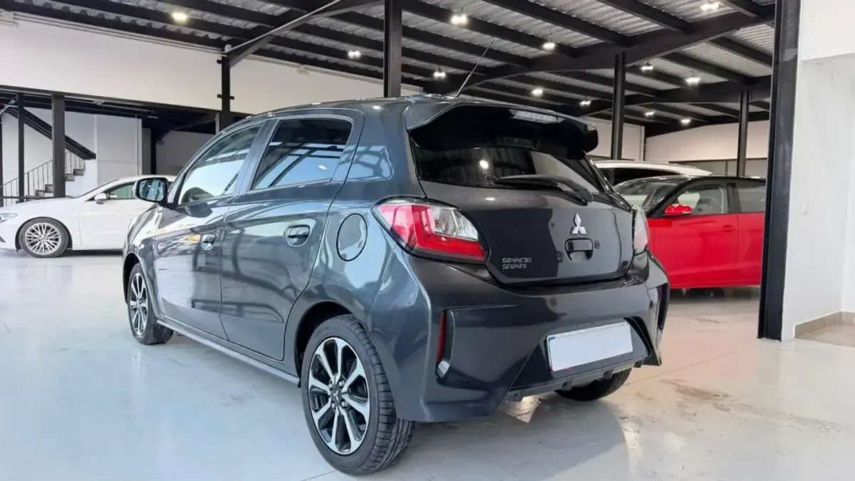 Usado Mitsubishi Space Star 71 CV (52 kW) 2023 Negro Utilitario