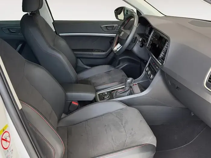 Usado Seat Ateca FR 150 CV (110 kW) 2024 Blanco SUV