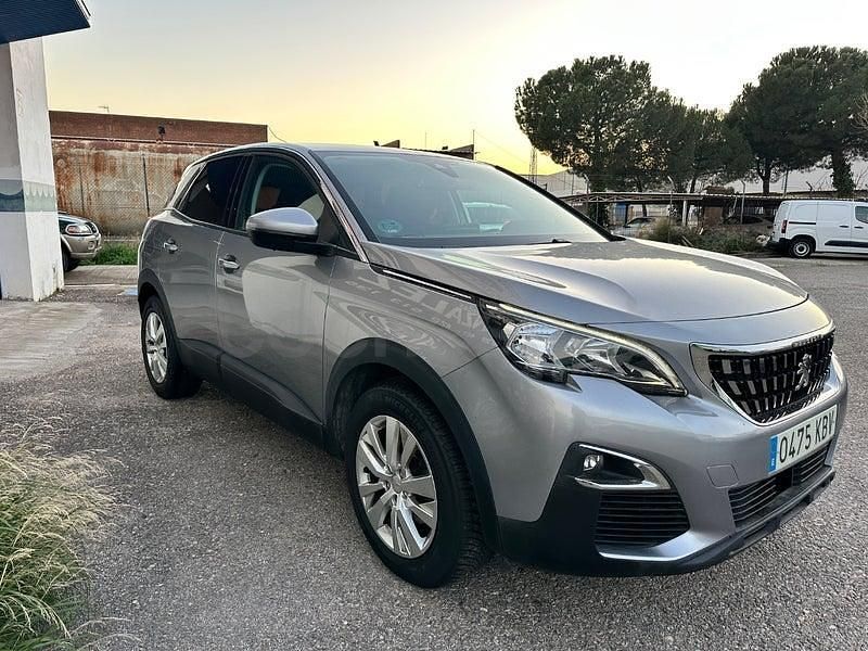 Usado Peugeot 3008 Allure 130 CV (95 kW) 2017 Gris / plata SUV