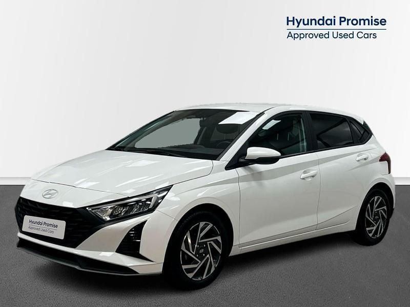 Blanco Usado 2024 Hyundai i20 Utilitario | 15.500 € (Precio justo) - Imagen 1/4
