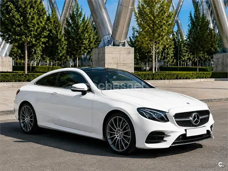Usado Mercedes E220 194 CV (142 kW) 2018 Blanco Coupe