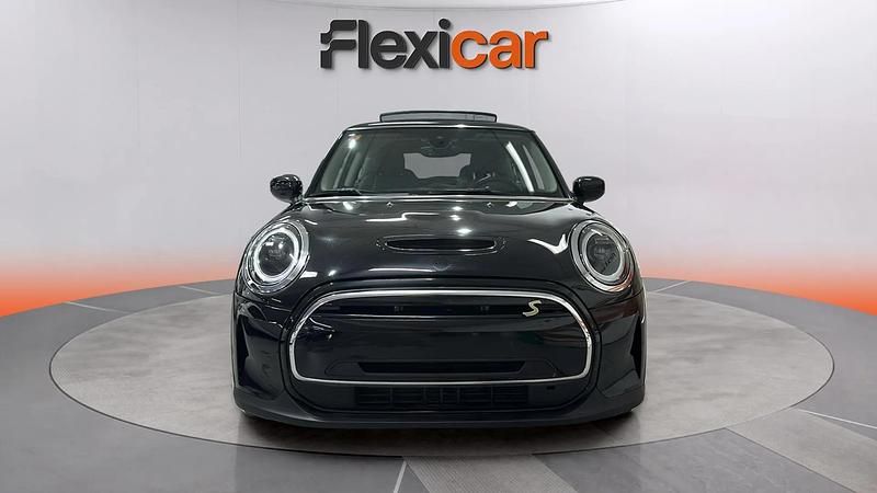 Usado Mini Cooper SE 135 kW (184 CV) 2021 Negro Utilitario