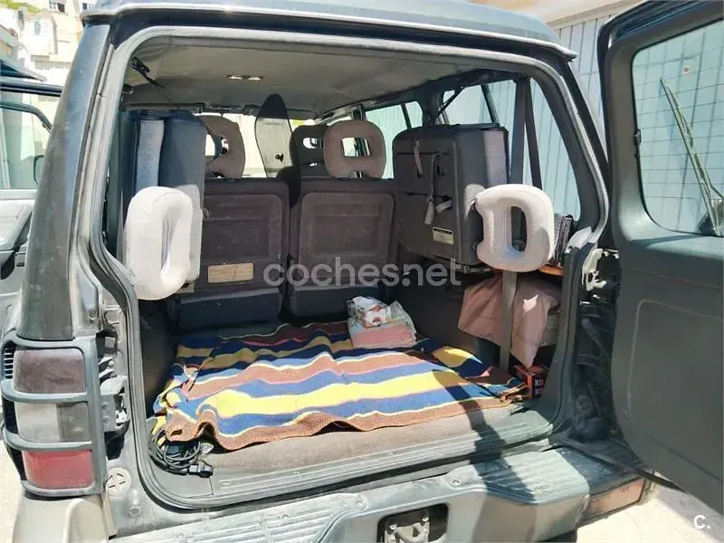 Usado Mitsubishi Montero 125 CV (91 kW) 1998 Negro SUV