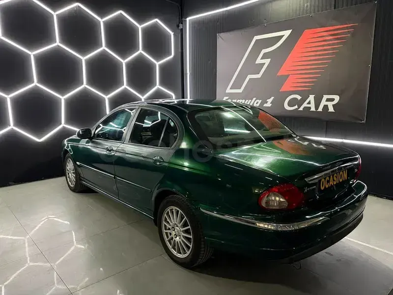 Usado Jaguar X-type Executive 130 CV (95 kW) 2007 Verde Berlina