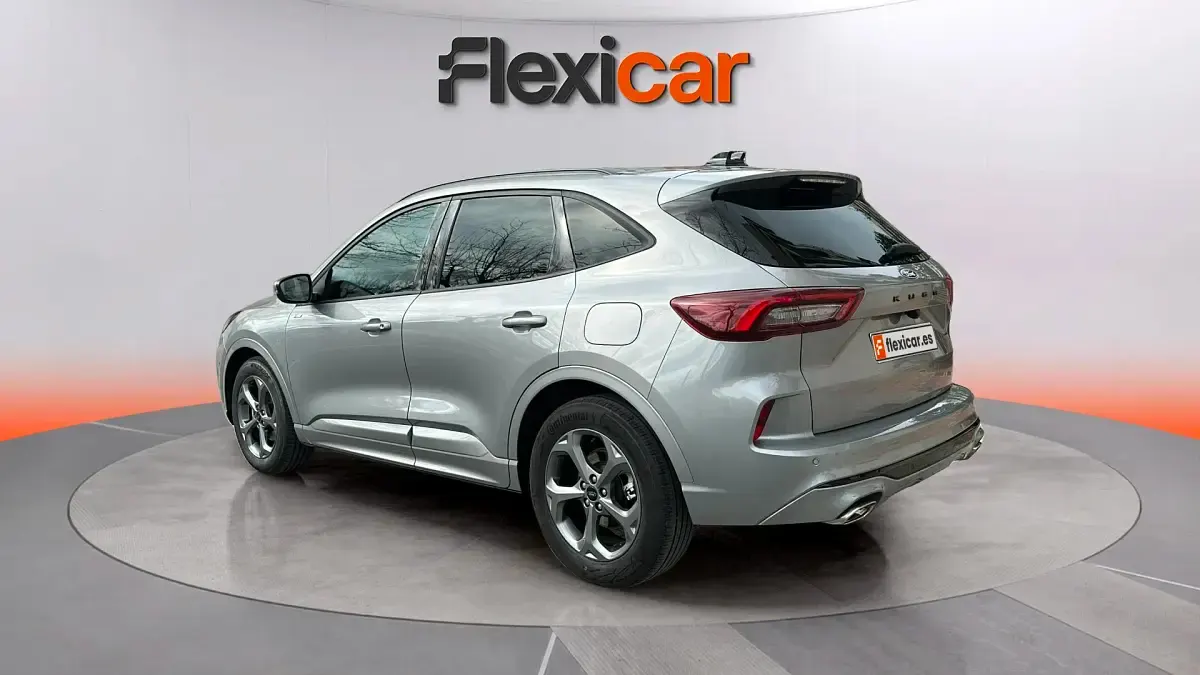 Usado Ford Kuga ST-Line X 150 CV (110 kW) 2025 Gris SUV