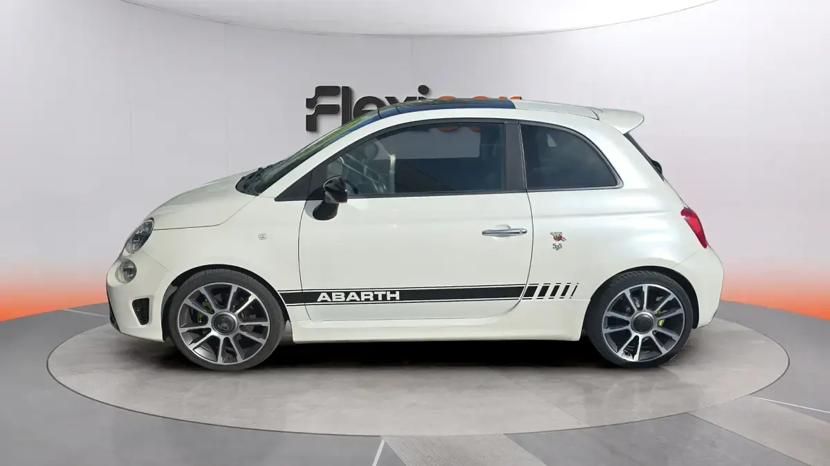 Usado Abarth 595 Turismo 165 CV (121 kW) 2021 Blanco Utilitario