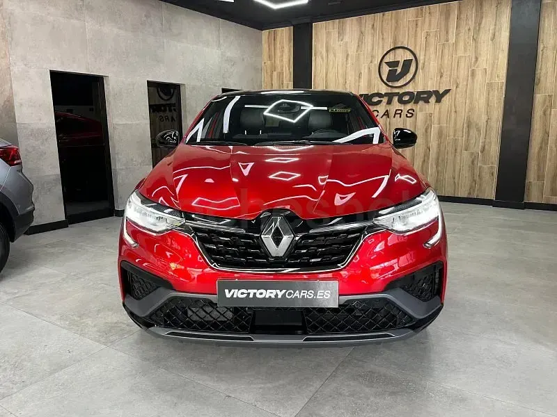 Usado Renault Arkana Intens 145 CV (106 kW) 2022 Rojo SUV