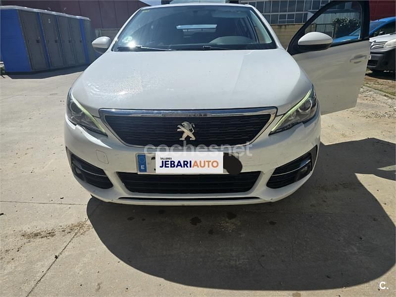 Blanco Usado 2018 Peugeot 308 Business-Line Berlina | 8800 € (Precio justo) - Imagen 1/4
