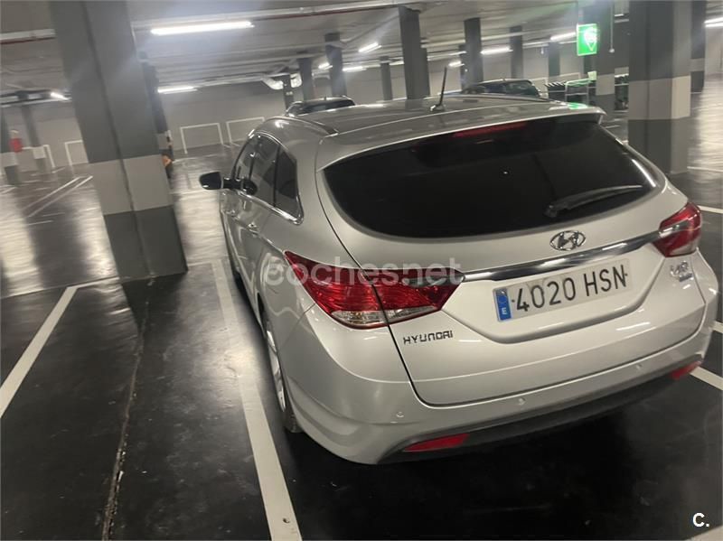 Gris / plata Usado 2013 Hyundai i40 Familiar | 7300 € (Un poco caro) - Imagen 1/2