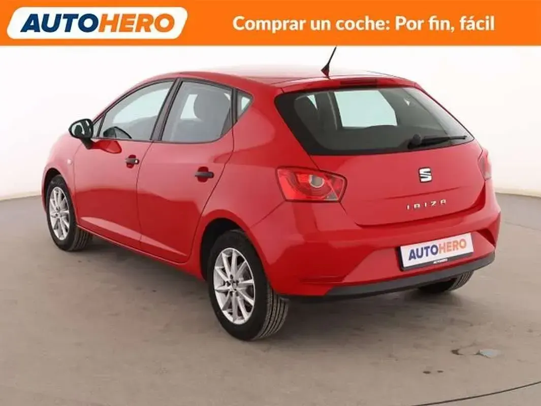 Usado Seat Ibiza Reference 69 CV (50 kW) 2014 Rojo Utilitario