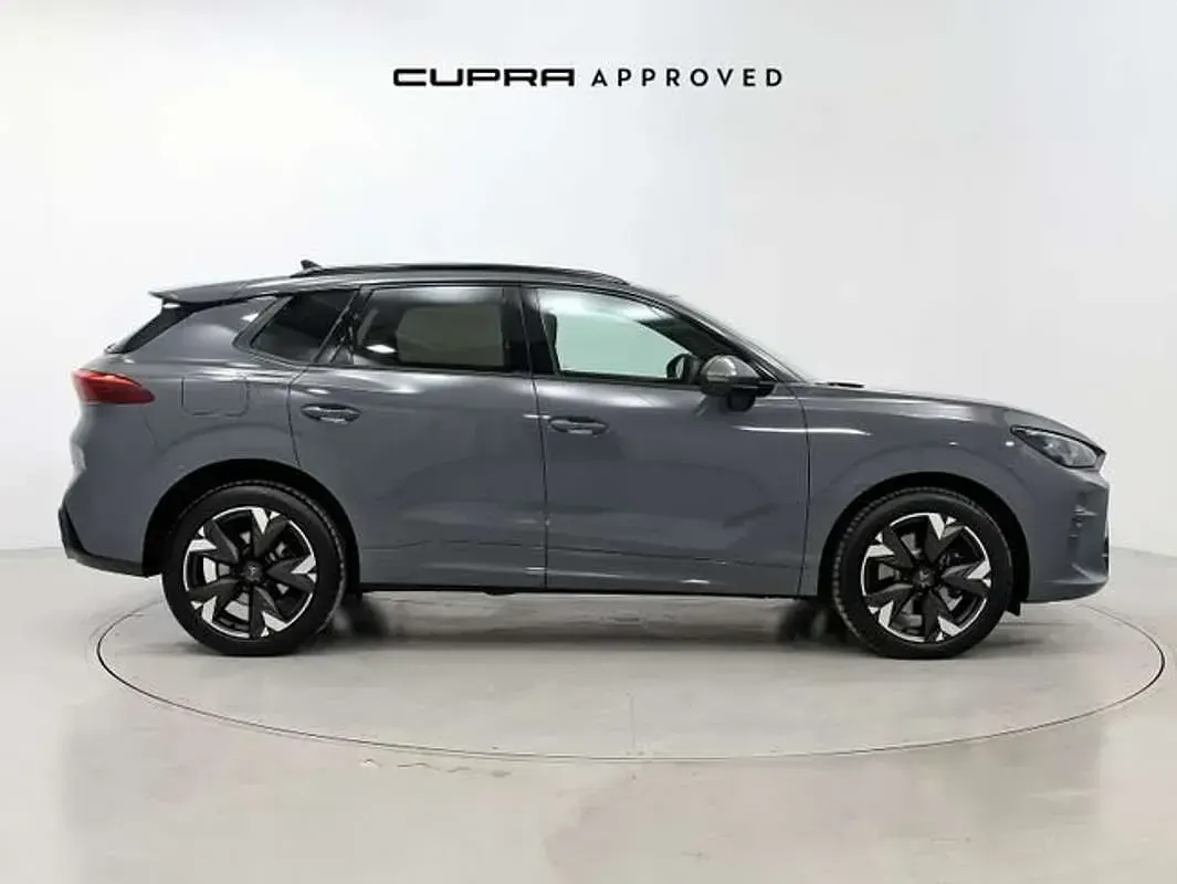 Usado Cupra Terramar VZ2 272 CV (200 kW) 2025 Gris SUV