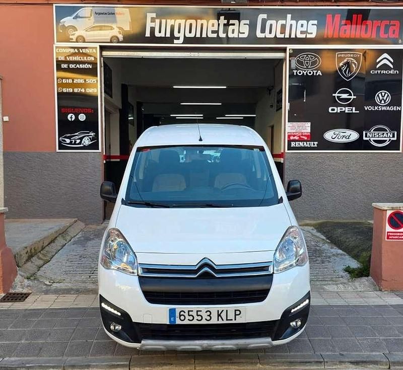 Usado Citroën Berlingo Live 75 CV (55 kW) 2018 Blanco Monovolumen