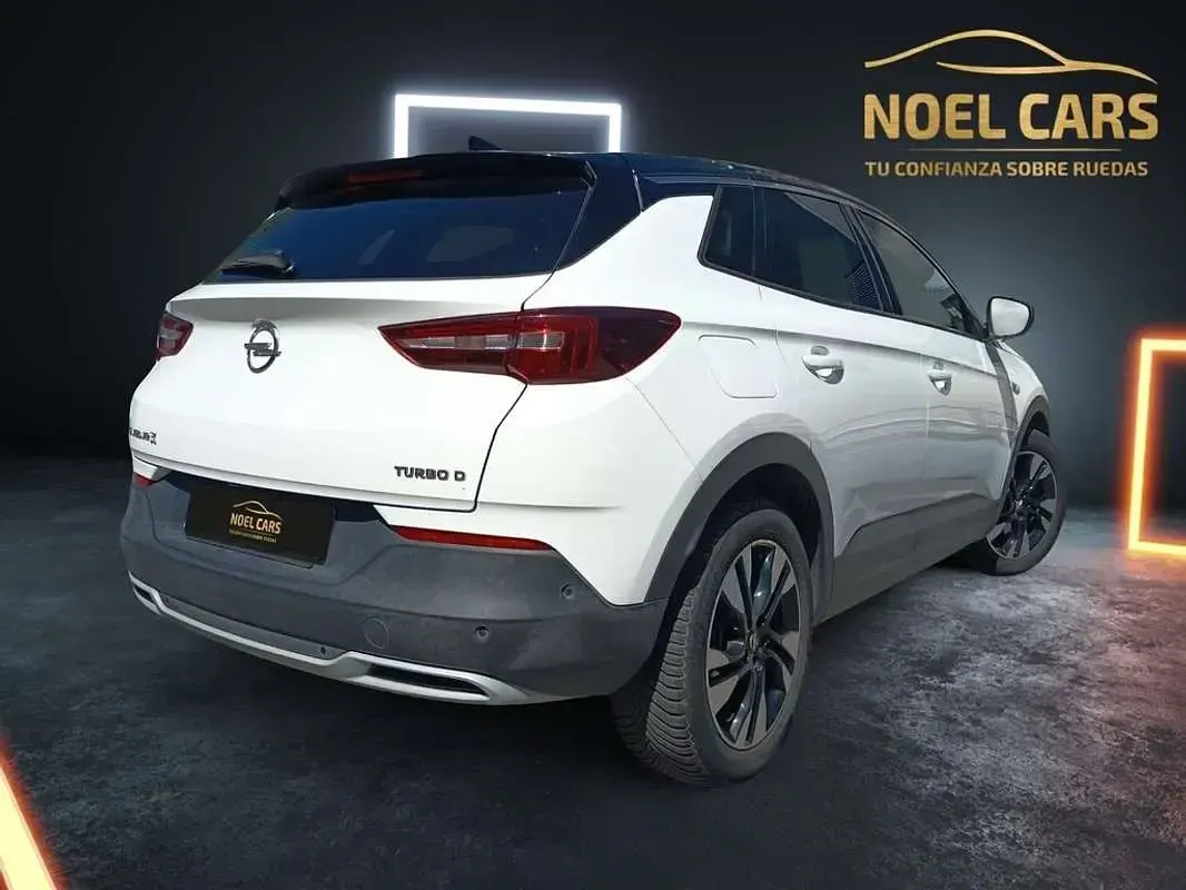Usado Opel Grandland X Excellence 120 CV (88 kW) 2017 Blanco SUV