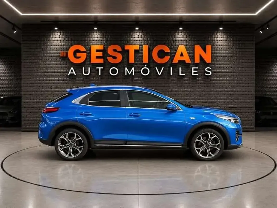 Usado Kia XCeed 120 CV (88 kW) 2022 Azul SUV