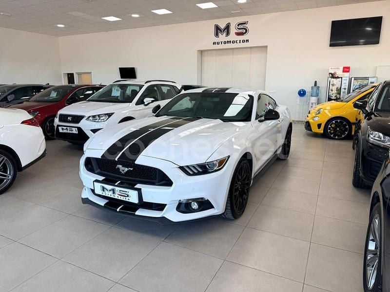 Blanco Usado 2016 Ford Mustang Fastback Coupe | 31.499 € (Precio justo) - Imagen 1/4