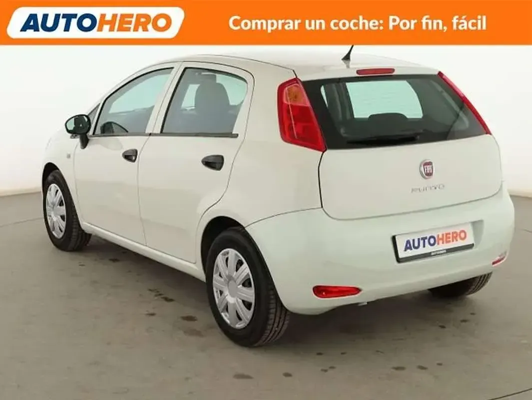 Usado Fiat Punto Easy 67 CV (49 kW) 2016 Blanco Utilitario