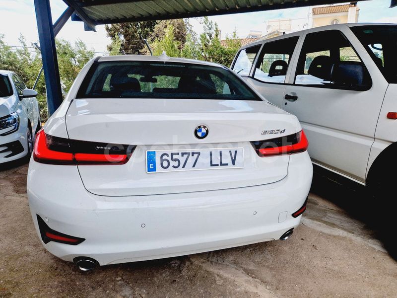 Blanco Usado 2022 BMW 320 Gran Turismo Berlina | 23.800 € (Buen precio) - Imagen 1/3