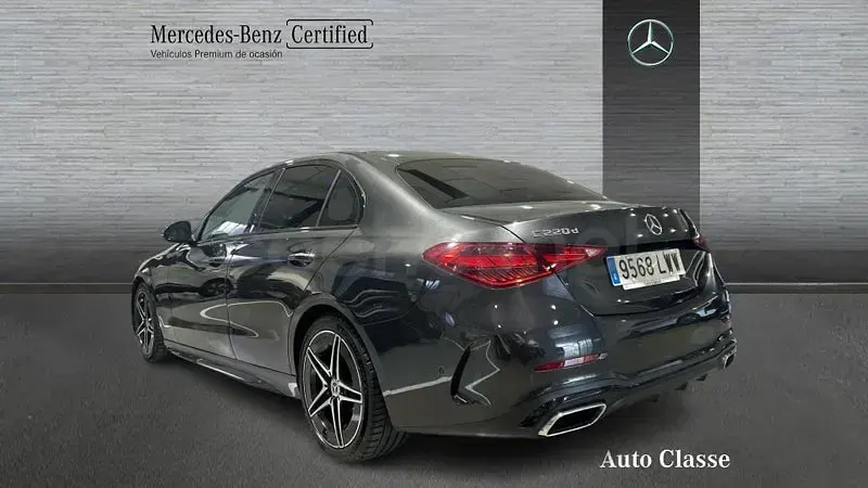 Usado Mercedes C220 200 CV (147 kW) 2022 Gris / plata Familiar