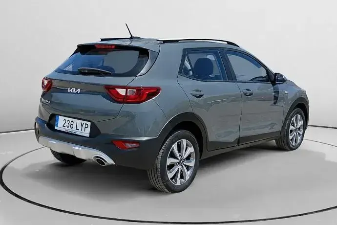 Usado Kia Stonic 100 CV (73 kW) 2022 SUV