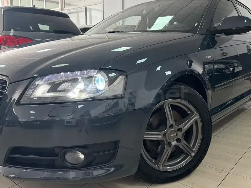 Usado Audi A3 Attraction 160 CV (117 kW) 2011 Negro Utilitario