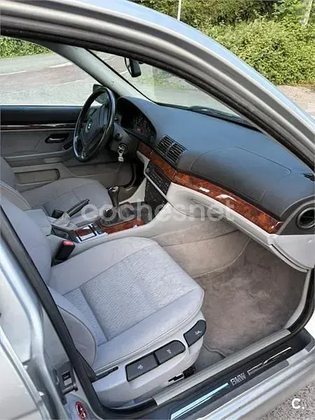 Usado BMW 528 193 CV (141 kW) 1999 Gris / plata Berlina