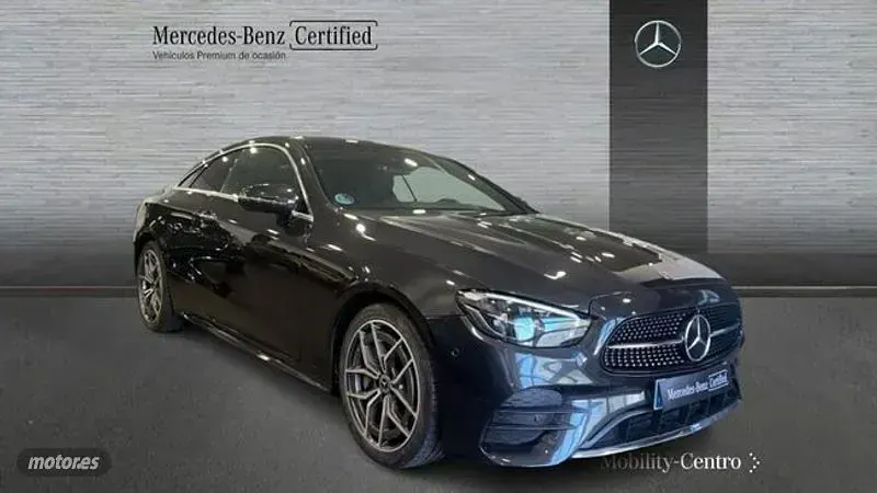 Usado Mercedes E350 299 CV (219 kW) 2022 Gris Berlina
