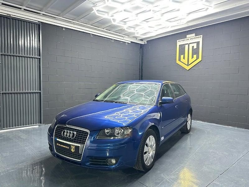 Usado Audi A3 Ambiente 140 CV (102 kW) 2007 Azul Utilitario