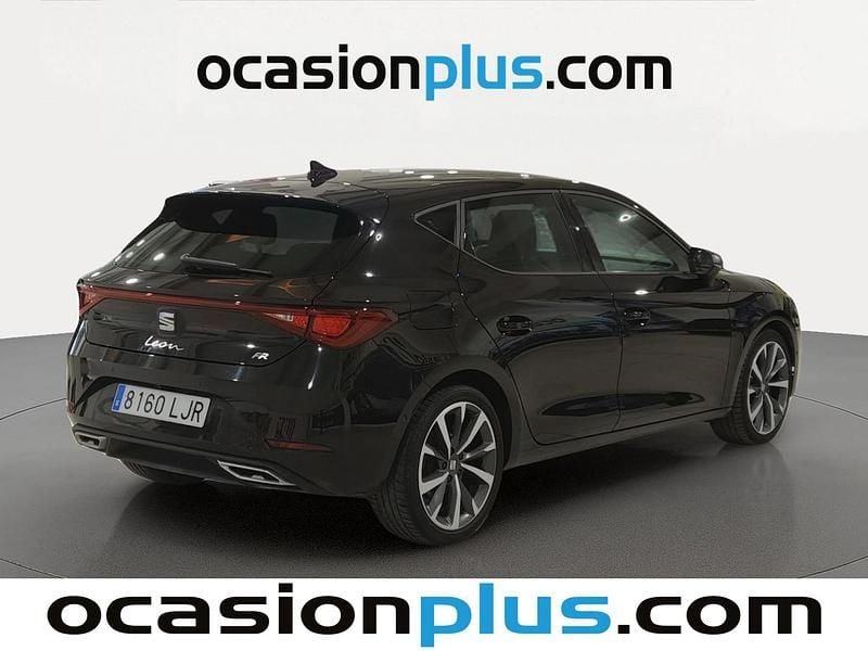 Usado Seat Leon FR 150 CV (110 kW) 2020 Negro Utilitario