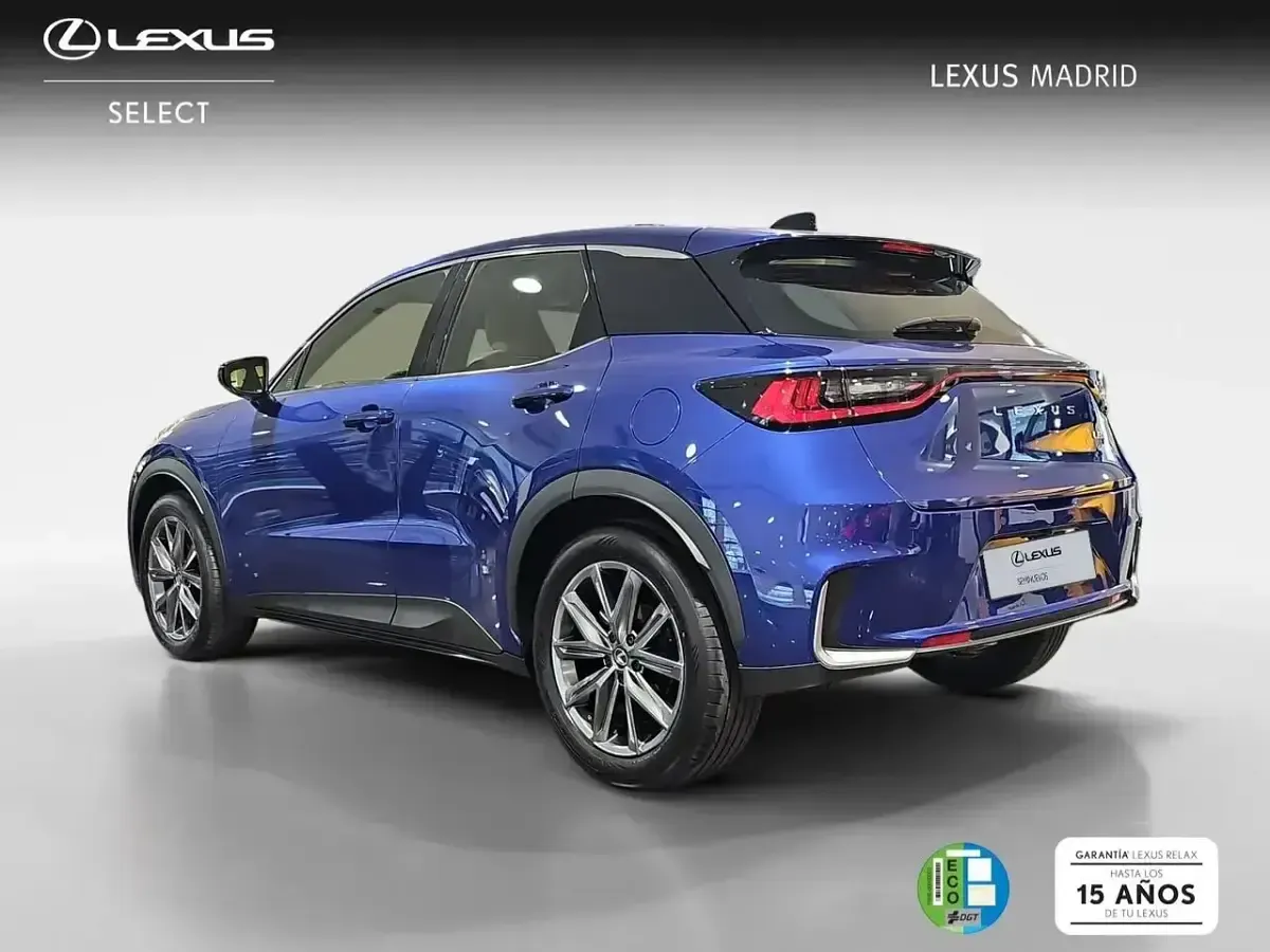 Usado Lexus LBX 136 CV (100 kW) 2025 Azul SUV