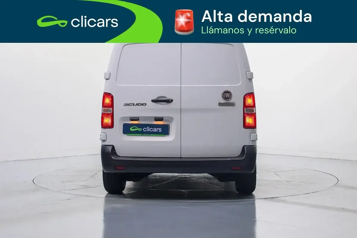 Usado Fiat Scudo 100 CV (73 kW) 2023 Blanco Van