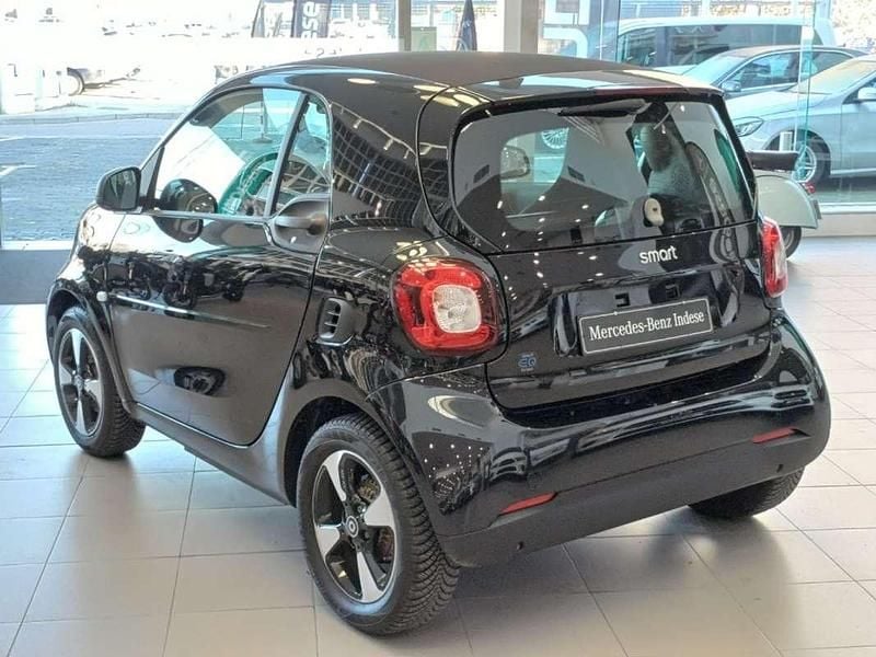 Usado Smart ForTwo Coupé 60 kW (82 CV) 2021 Negro Coupe