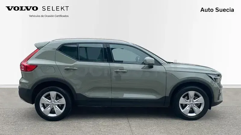 Usado Volvo XC40 Core 163 CV (119 kW) 2024 Verde SUV