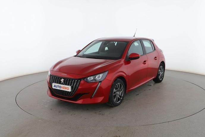 Rojo Usado 2021 Peugeot 208 Active Utilitario | 13.199 € (Un poco caro) - Imagen 1/3