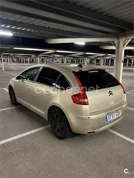 Usado Citroën C4 92 CV (67 kW) 2008 Beige Berlina