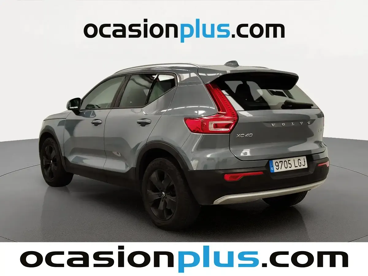 Usado Volvo XC40 Momentum 150 CV (110 kW) 2020 Gris SUV