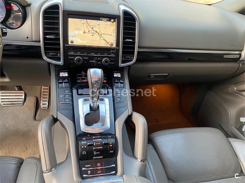 Usado Porsche Cayenne 400 CV (294 kW) 2011 Blanco SUV
