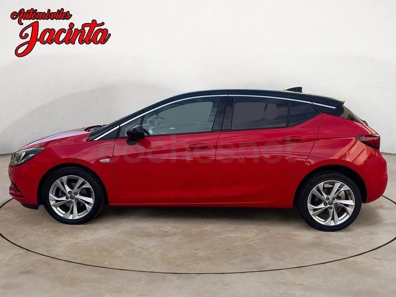 Usado Opel Astra Selective 110 CV (80 kW) 2017 Granate Berlina