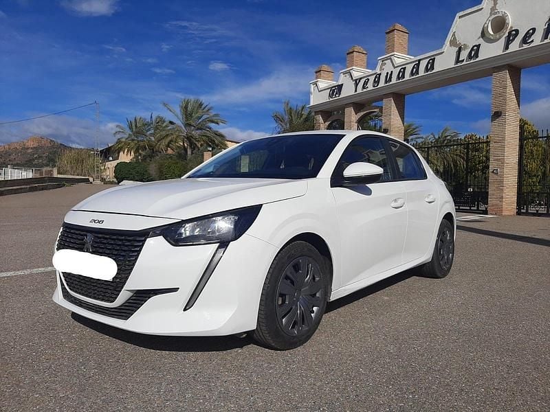 Usado Peugeot 208 Active 100 CV (73 kW) 2020 Blanco Utilitario