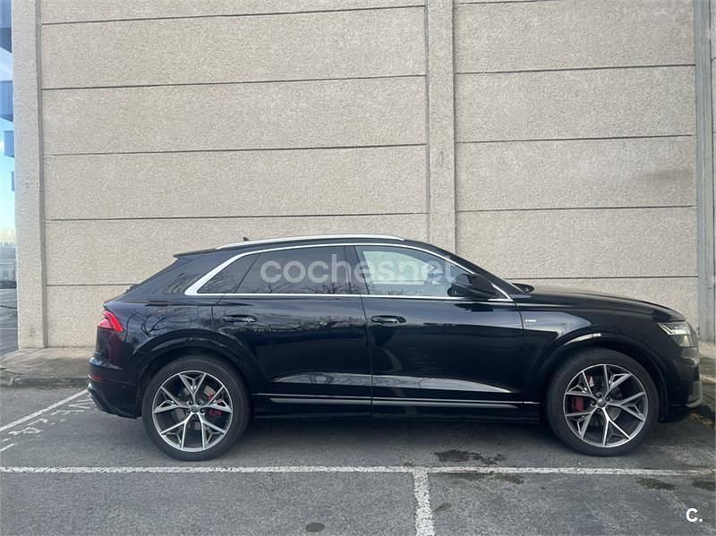 Usado Audi Q8 S-Line 286 CV (210 kW) 2019 Negro SUV
