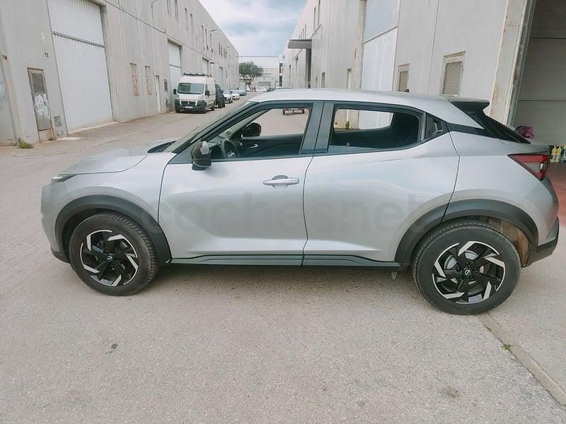 Usado Nissan Juke Acenta 114 CV (83 kW) 2023 Gris / plata SUV