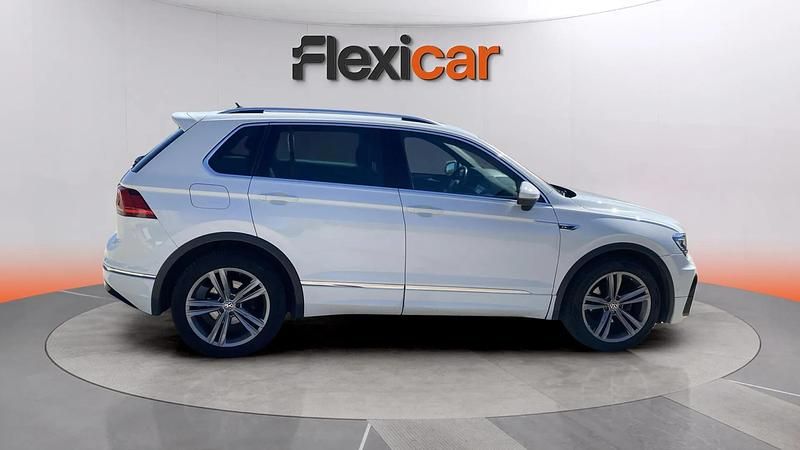 Usado VW Tiguan Sportline 150 CV (110 kW) 2019 Blanco SUV