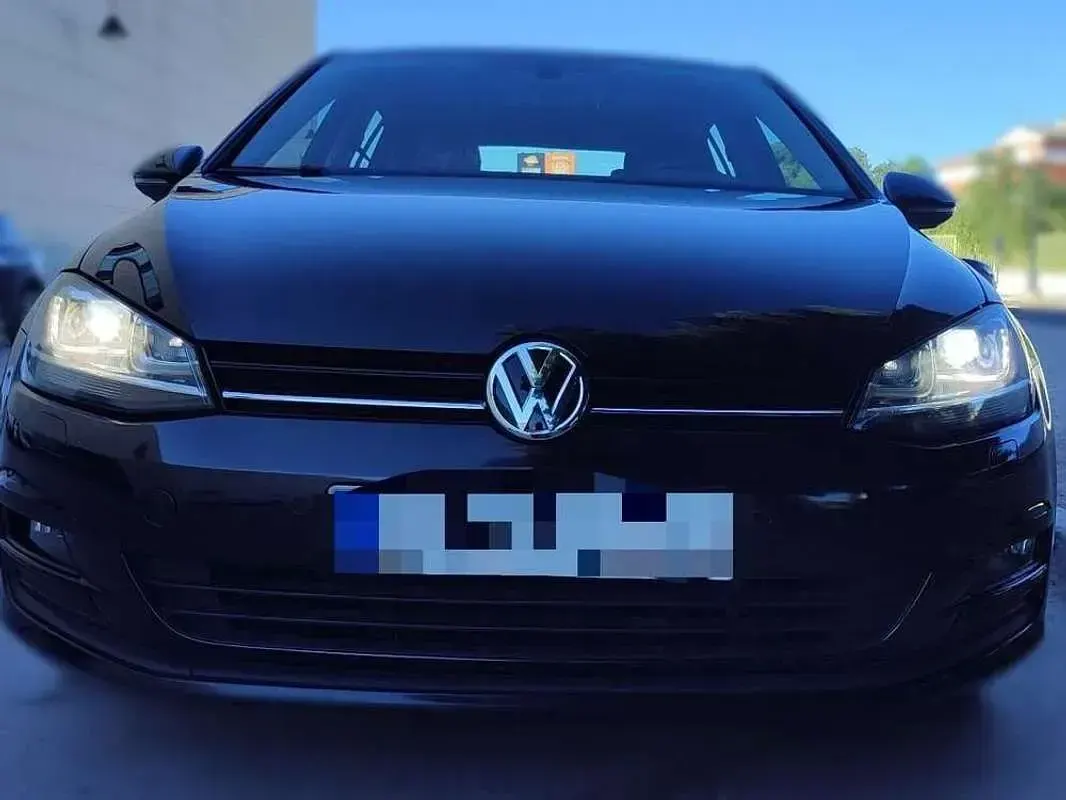 Usado VW Golf VII Advance 105 CV (77 kW) 2013 Negro Utilitario