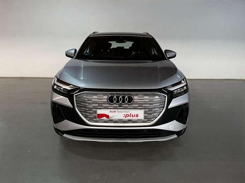 Usado Audi Q4 e-tron Advanced Plus 150 kW (204 CV) 2025 Plateado SUV