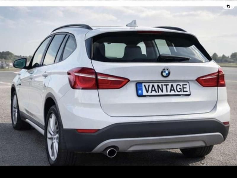 Usado BMW X1 150 HP (110 kW) 2015 Branco SUV