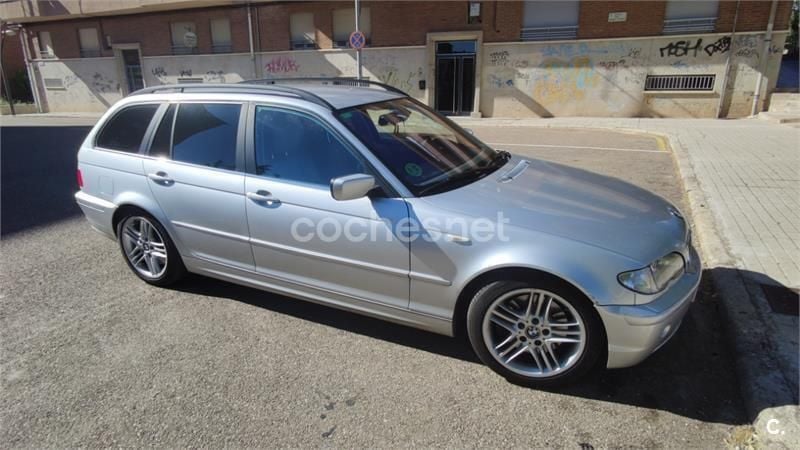Gris / plata Usado 2002 BMW 330 Sport Line Familiar | 4900 € (Super precio) - Imagen 1/4