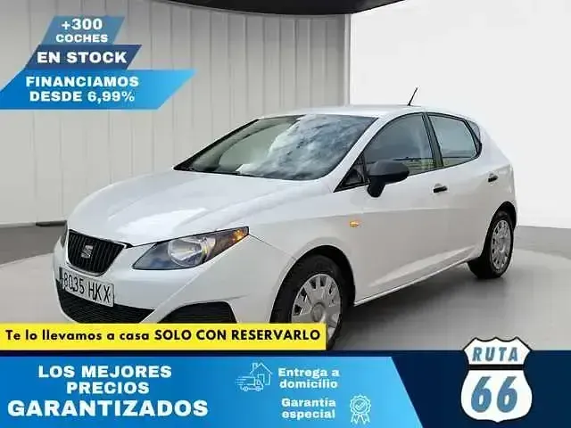 Begagnad Seat Ibiza Reference 90 HK (66 kW) 2012 Sedan