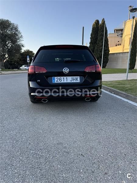 Usado VW Golf VII R 300 CV (220 kW) 2015 Negro Familiar