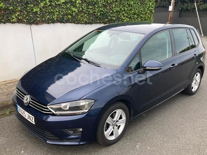 Usado VW Golf Sportsvan Advance 115 CV (84 kW) 2016 Azul Monovolumen