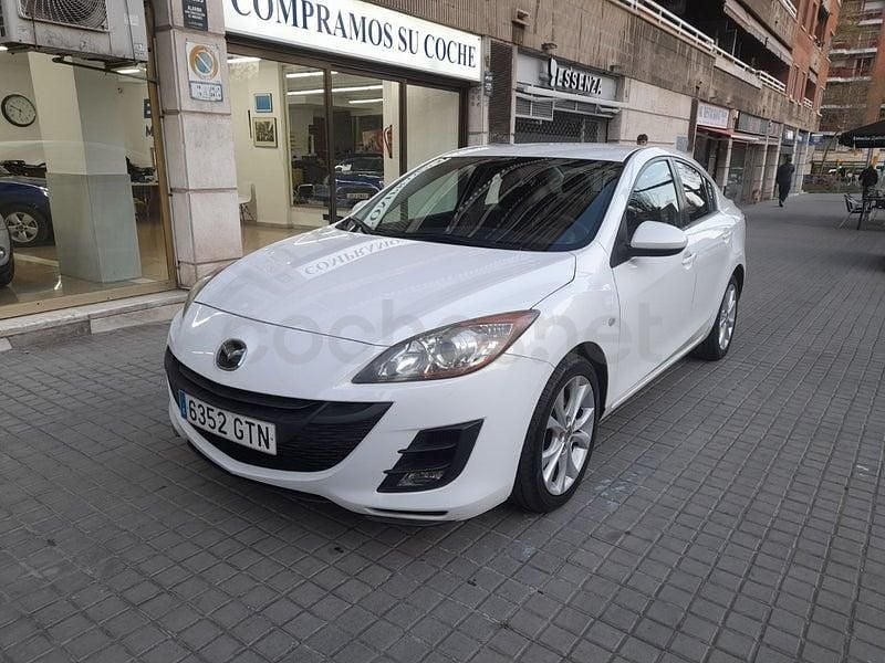 Usado Mazda 3 Luxury 150 CV (110 kW) 2010 Blanco Berlina