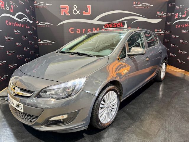 Gris Usado 2016 Opel Astra Selective Berlina | 8790 € (Precio justo) - Imagen 1/4